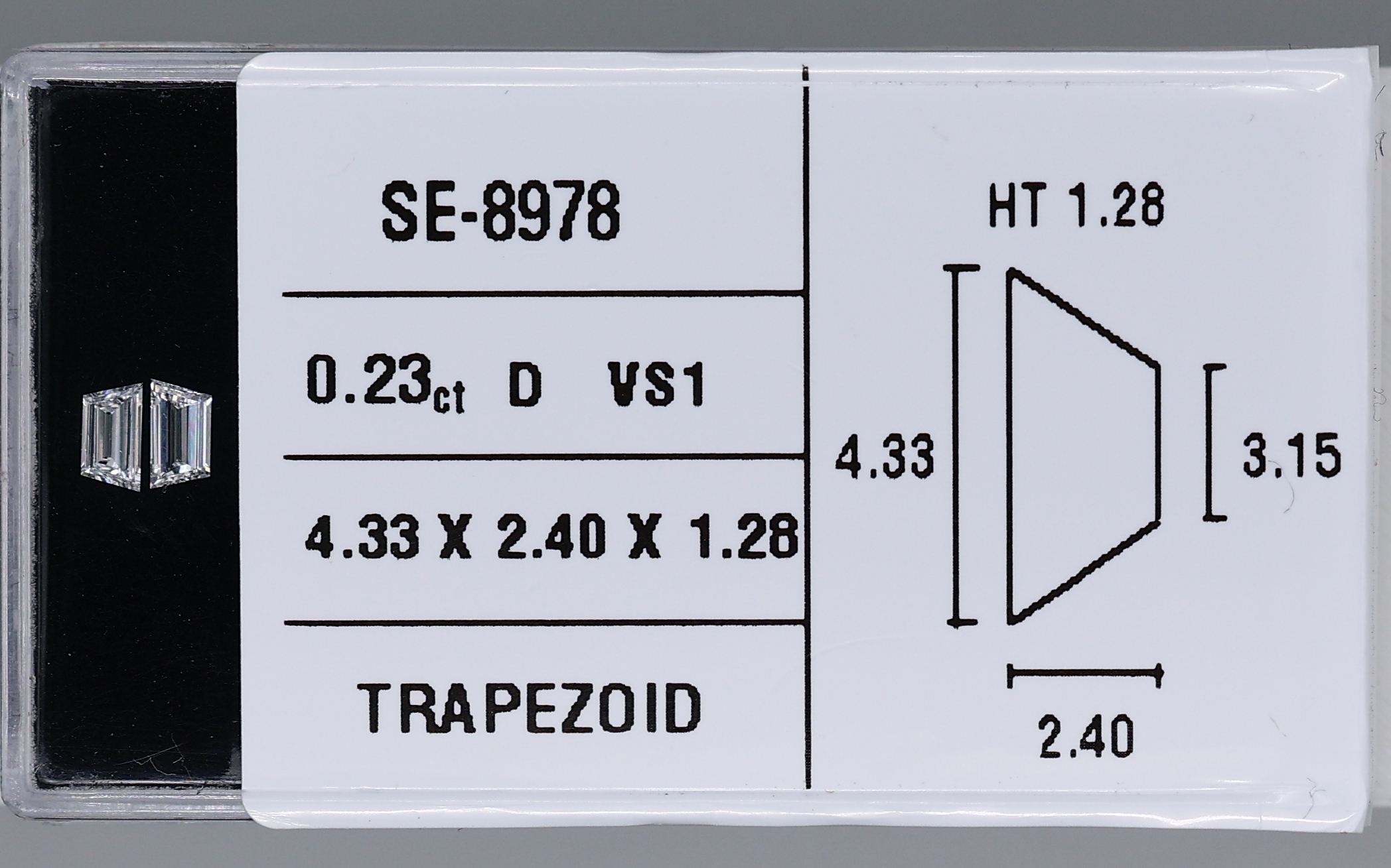 0.23 Carat Natural D VS1 Trapezoid Diamond SE-8978
